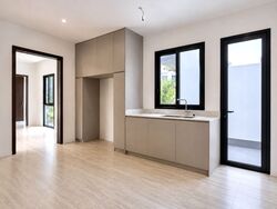 Grove Avenue (D10), Semi-Detached #555078961
